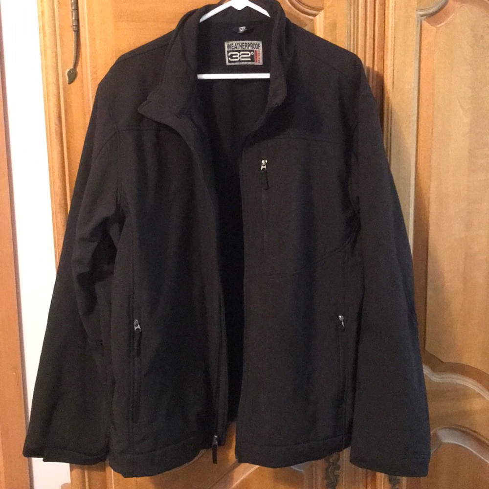 32 Degrees Men's Black Jacket